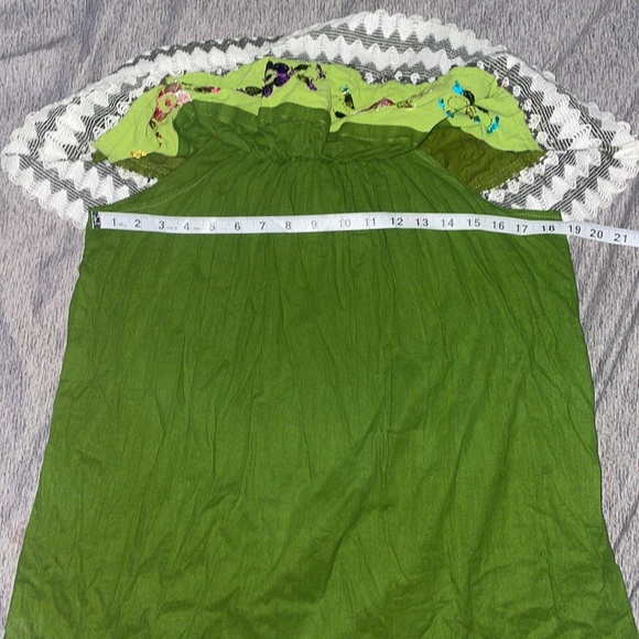 Mexican traditional off the shoulder embroidered blouse - Picture 6 of 7